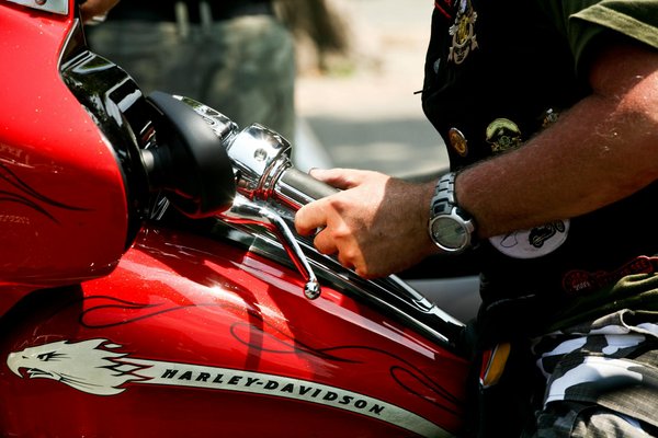 Assurance voiture en ligne : évolution, avantages et mode d'emploi pour les conducteurs français